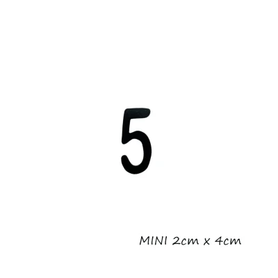 MINI zwart cijfer 5 van hout, 2 x 4cm