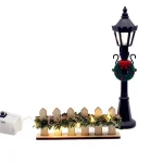 Lantaarn met kerstkrans, hekje, guirlande, led-lampjes, 12cm  (kerst-winter)