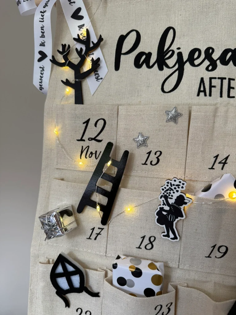 D.I.Y.-Pakket Pakjes Aftelkalender Zwart-Wit en zilveren accenten