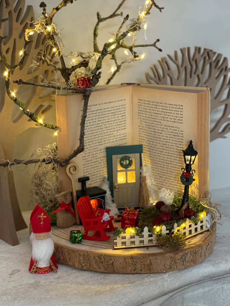 DIY-Pakket; Staand boek met Sinterklaastafereeltje; Sinterklaasje kom maar binnen..
