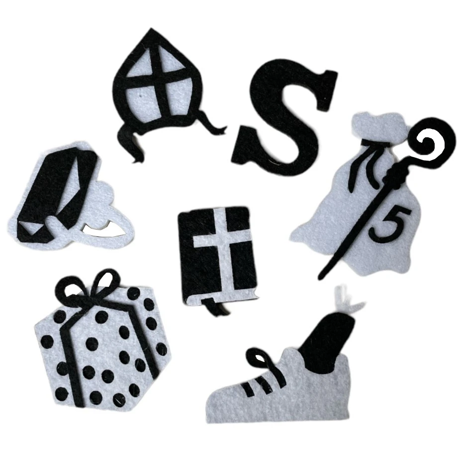 Sinterklaas decoratie; Setje van 7 vilten figuurtjes, Attributenset zwart-wit