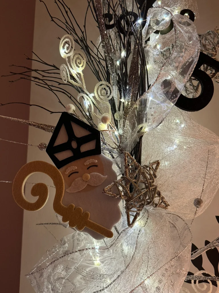 Lantaarn DIY-Pakket; Lantaarn op staaf met Sinterklaas decoratie, 85cm