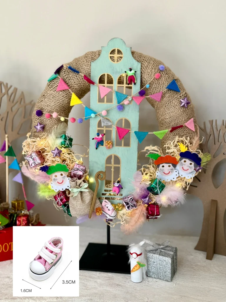 DIY-Pakket; Pieten Pakjeshuis Krans, 35cm