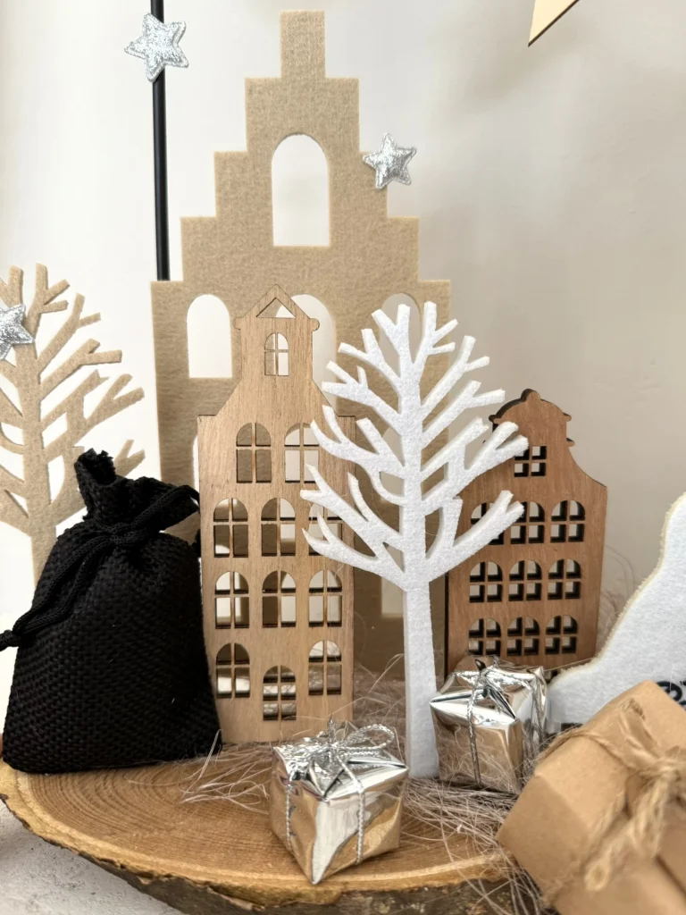 Houten grote huisjes 4 verschillende soorten, 13,5cm
